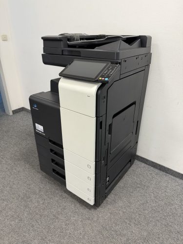 WhatsApp Image 2025-10-17 at 10.33.31 (1)